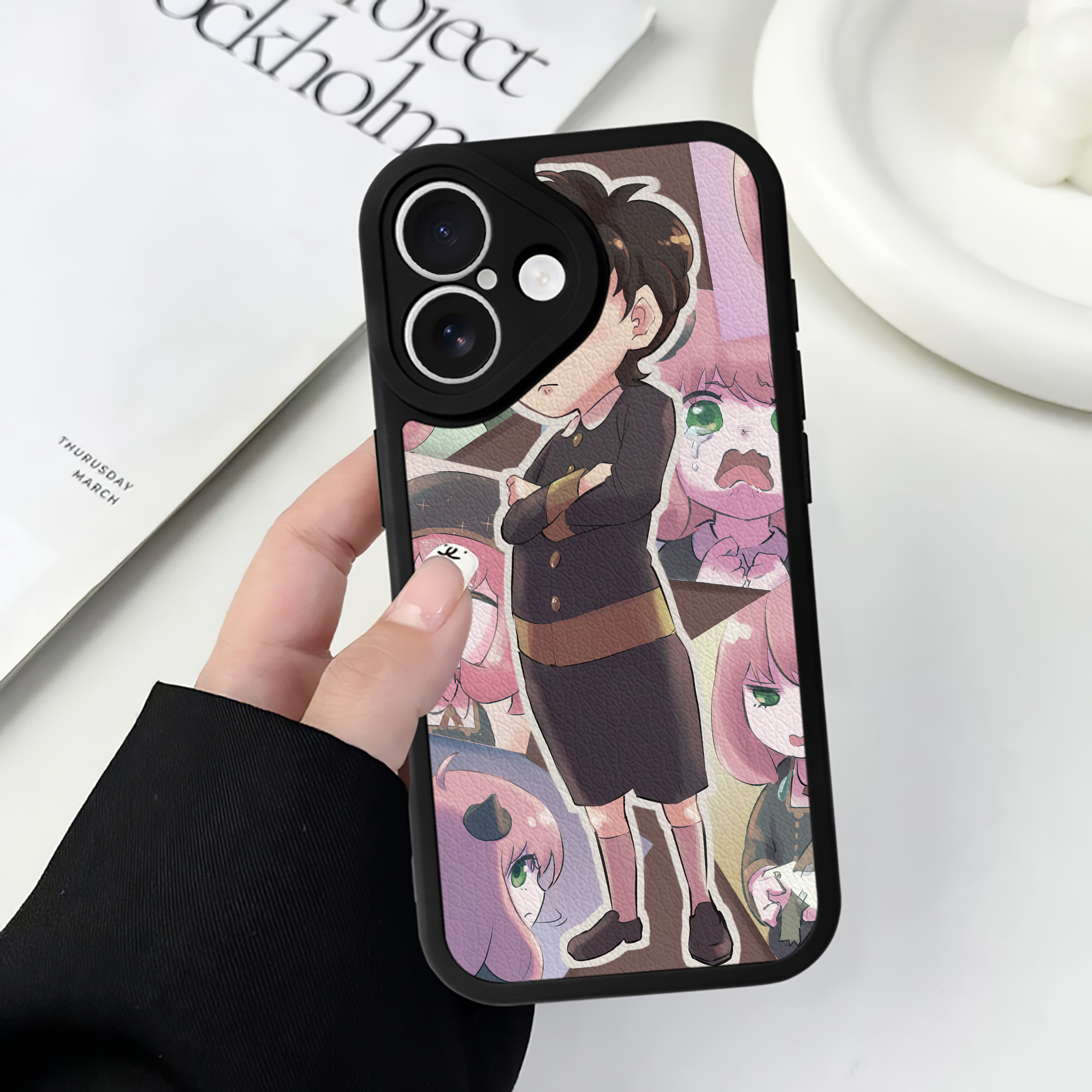 （画像用） SPY×FAMILY间谍家家酒 【iPhone 16シリーズ対応】シリコンスマホケース（レザー調） 材質：シリコン